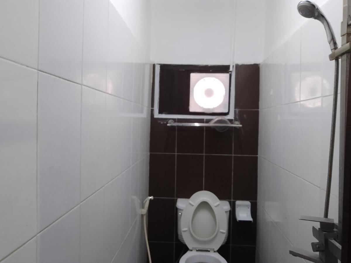 Funny Backpacker Hostel Luang Prabang Luaran gambar